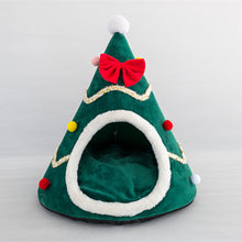 Christmas Hat Pet Nest – Warm Winter Cat & Dog Bed